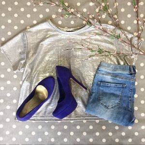 🔥SOLD🔥 Poof! Silver Metallic Crop Top